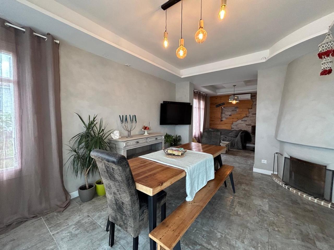 Comme A La Maison Нарбон Екстериор снимка